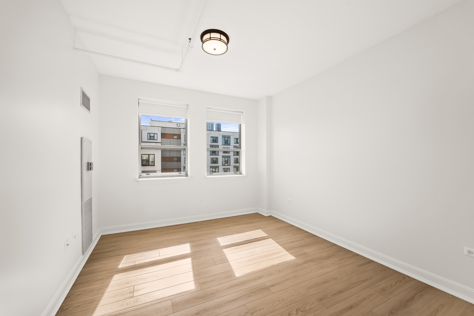 511 W Division Street 706 Property Photo 11