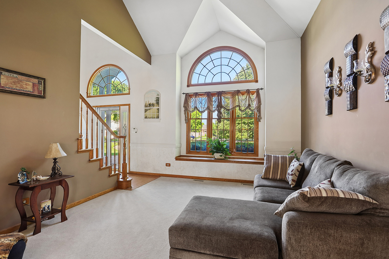 524 Glenn Drive Property Photo 3