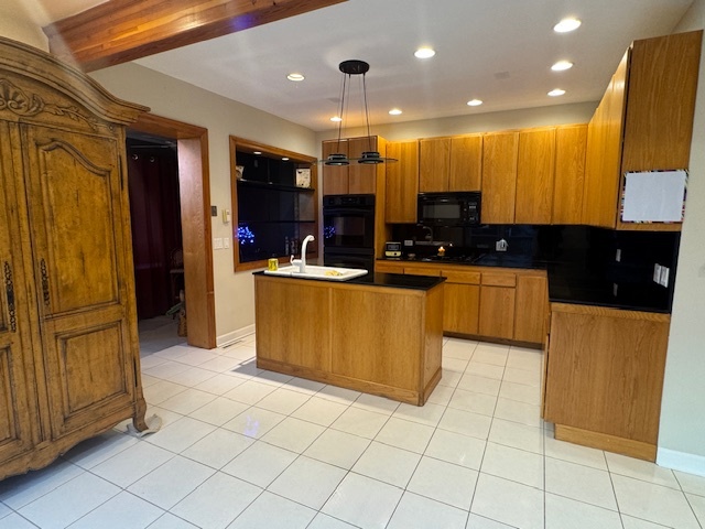 3309 S Lowe Avenue Property Photo 3
