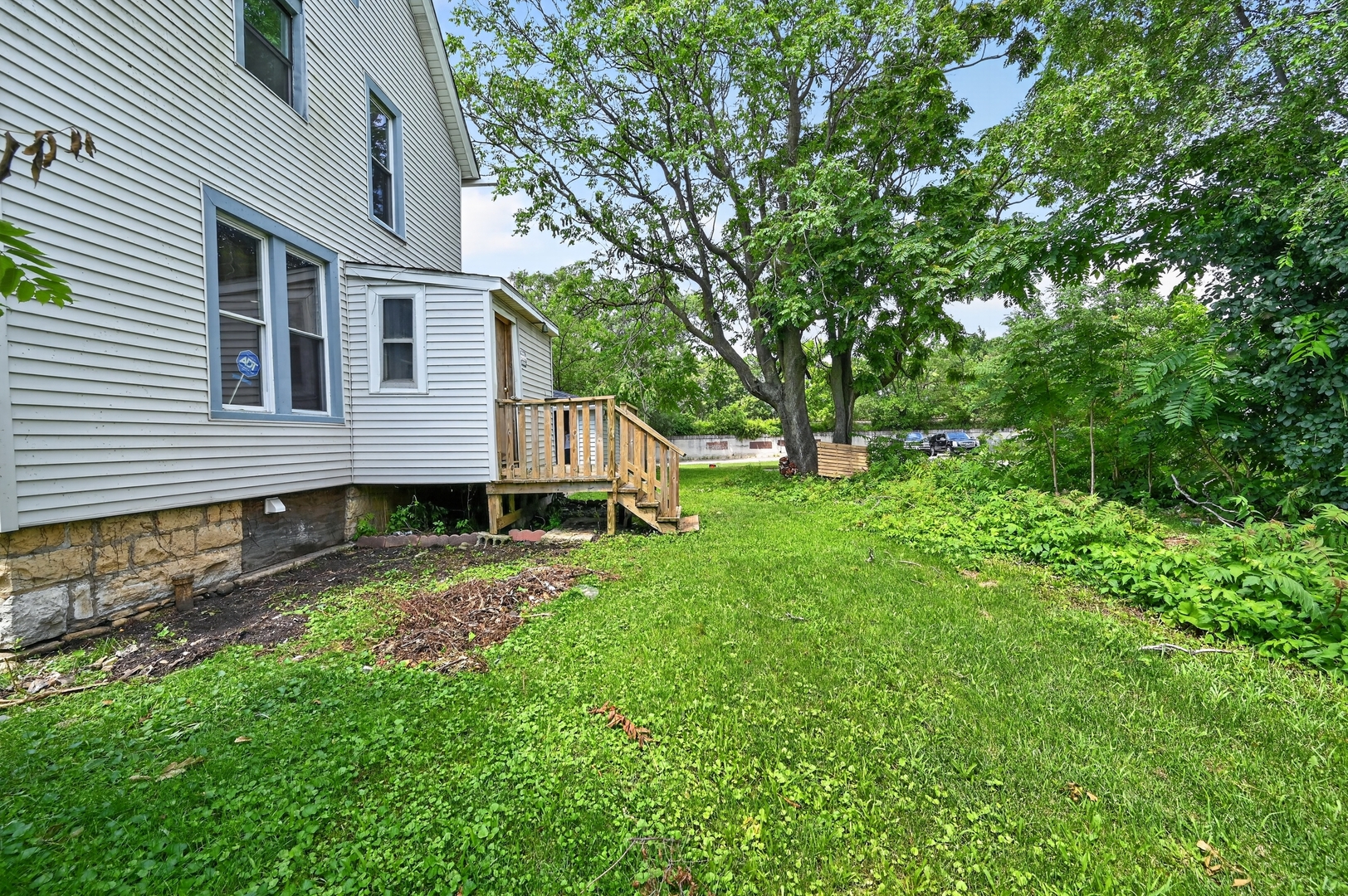 107 4th Avenue Property Photo 7