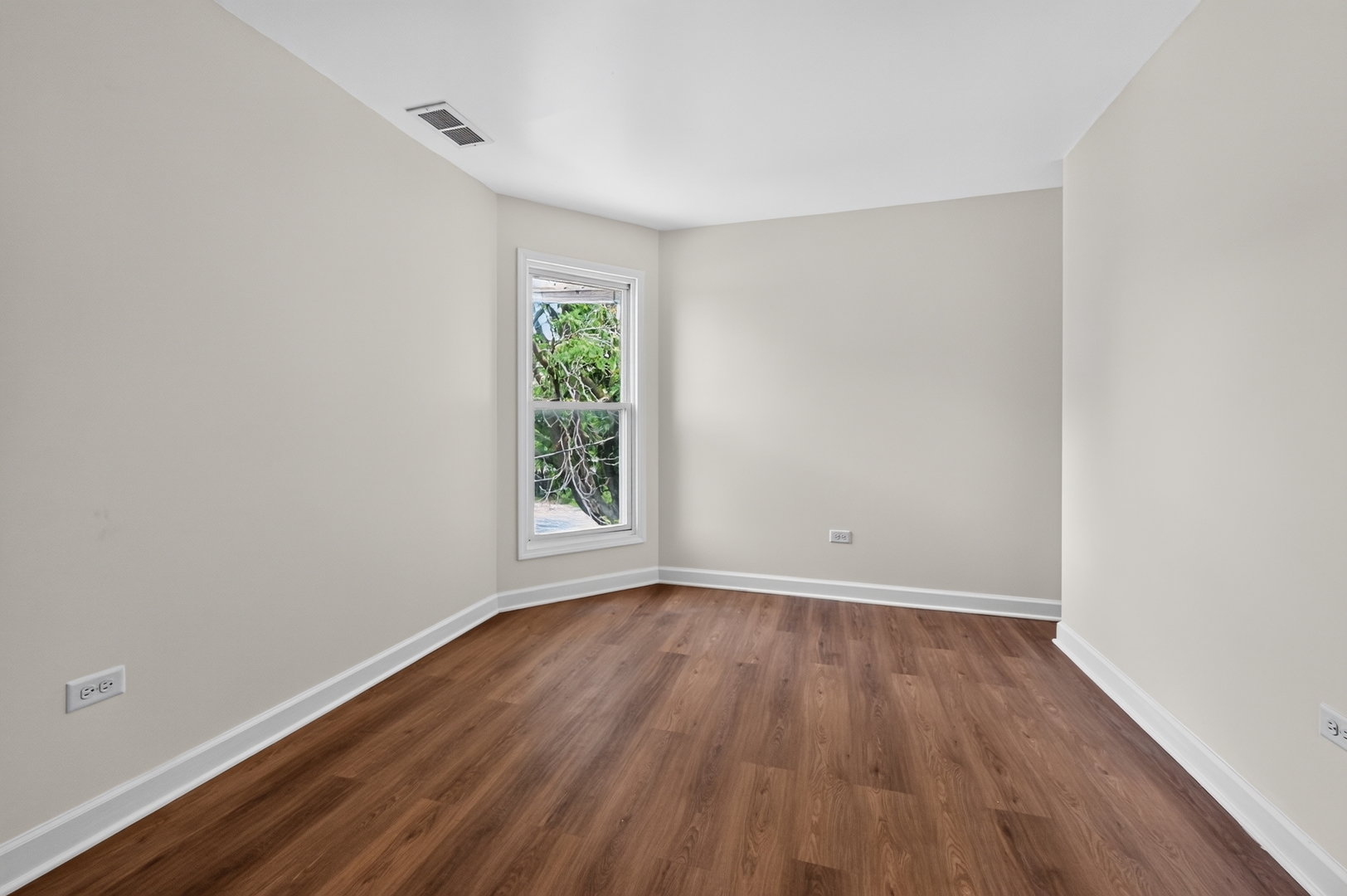 107 4th Avenue Property Photo 25