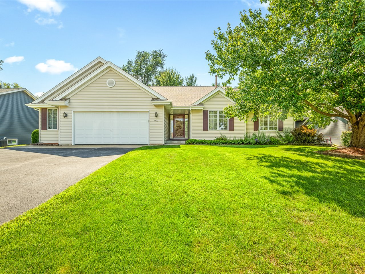 12699936 Property Photo 1