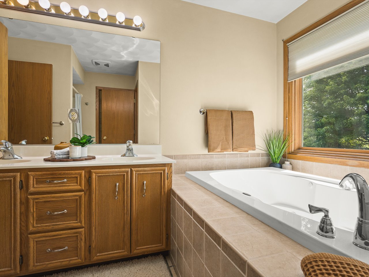 12699936 Property Photo 28