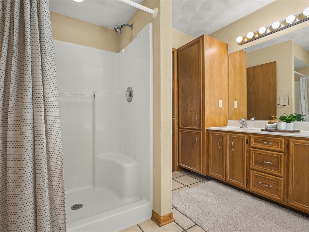 12699936 Property Photo 29