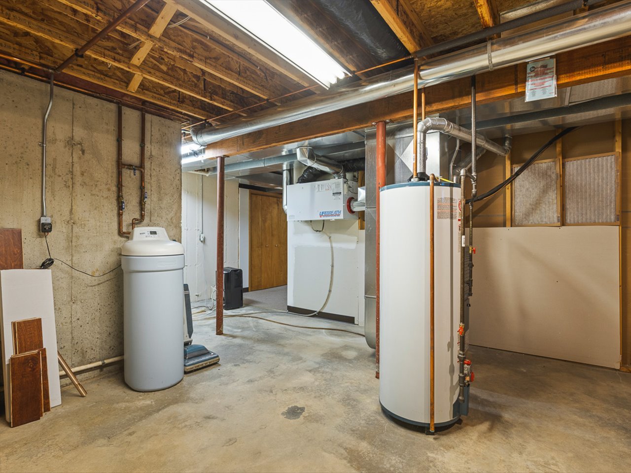 12699936 Property Photo 44