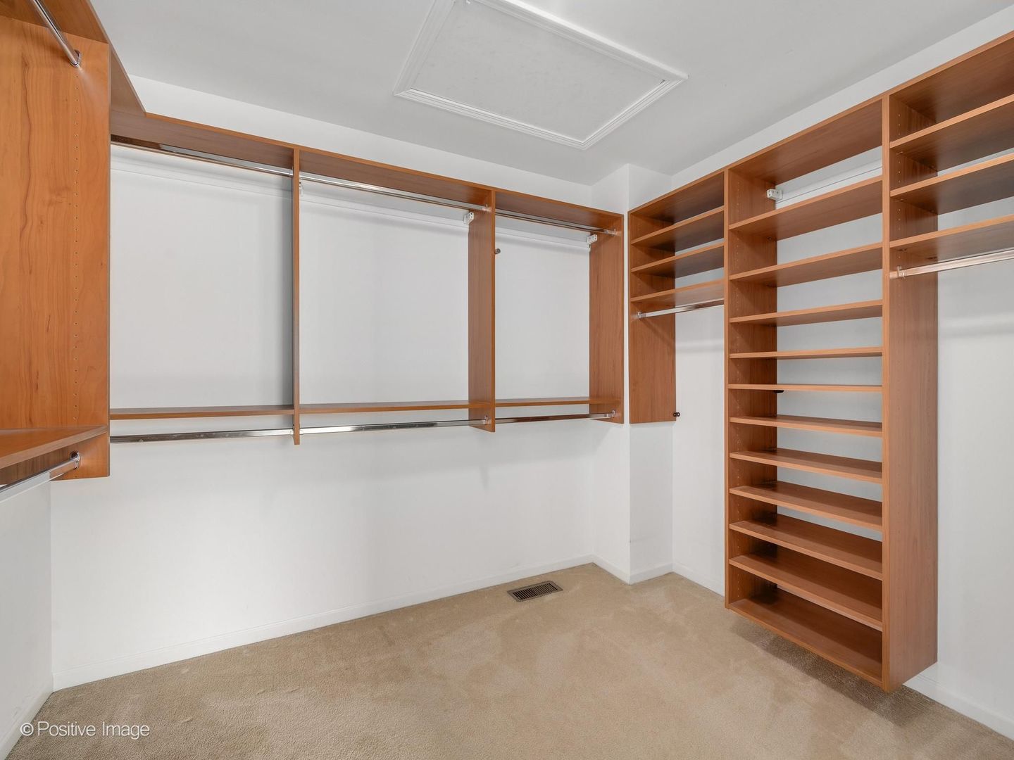 515 Superior Street Property Photo 19