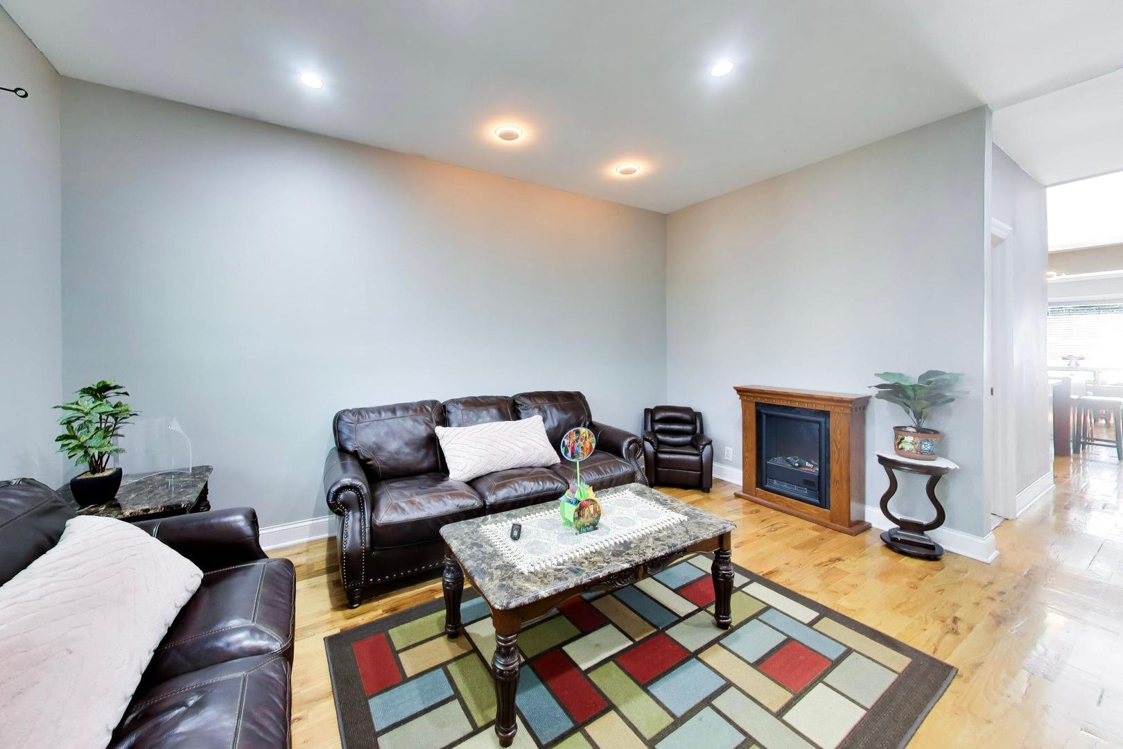 4542 N Long Avenue Property Photo 19