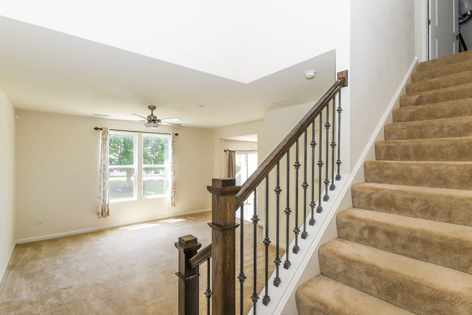 1437 Crimson Lane Property Photo 3