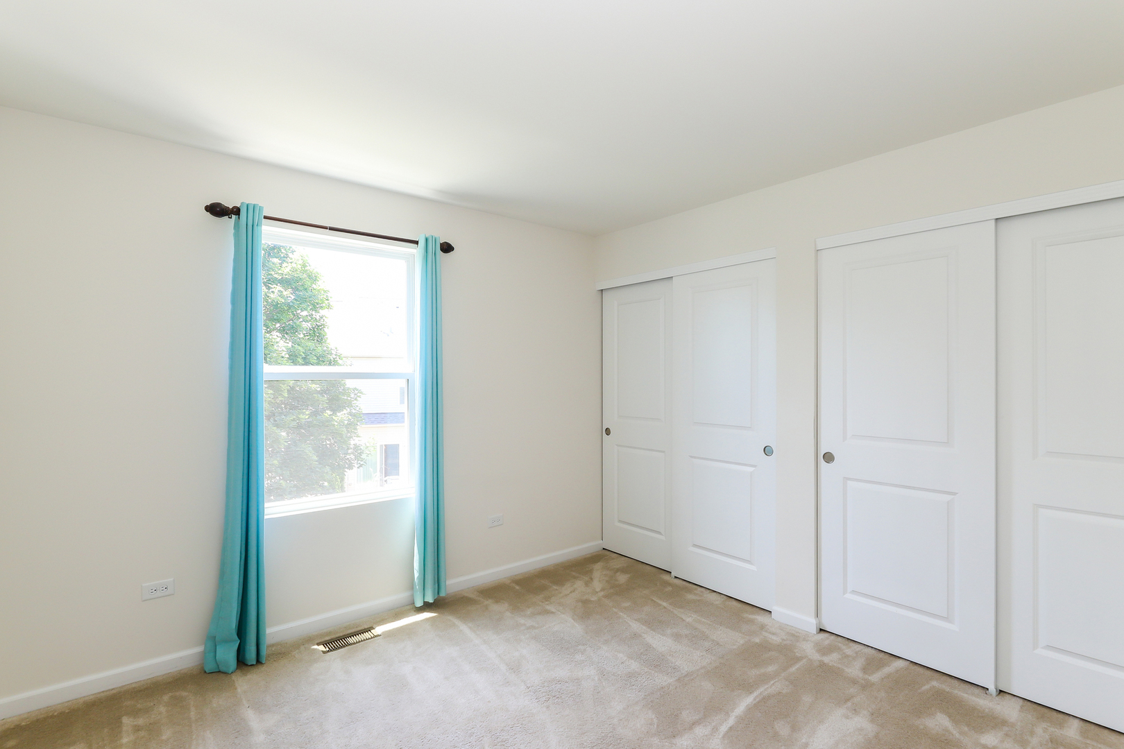 1437 Crimson Lane Property Photo 11