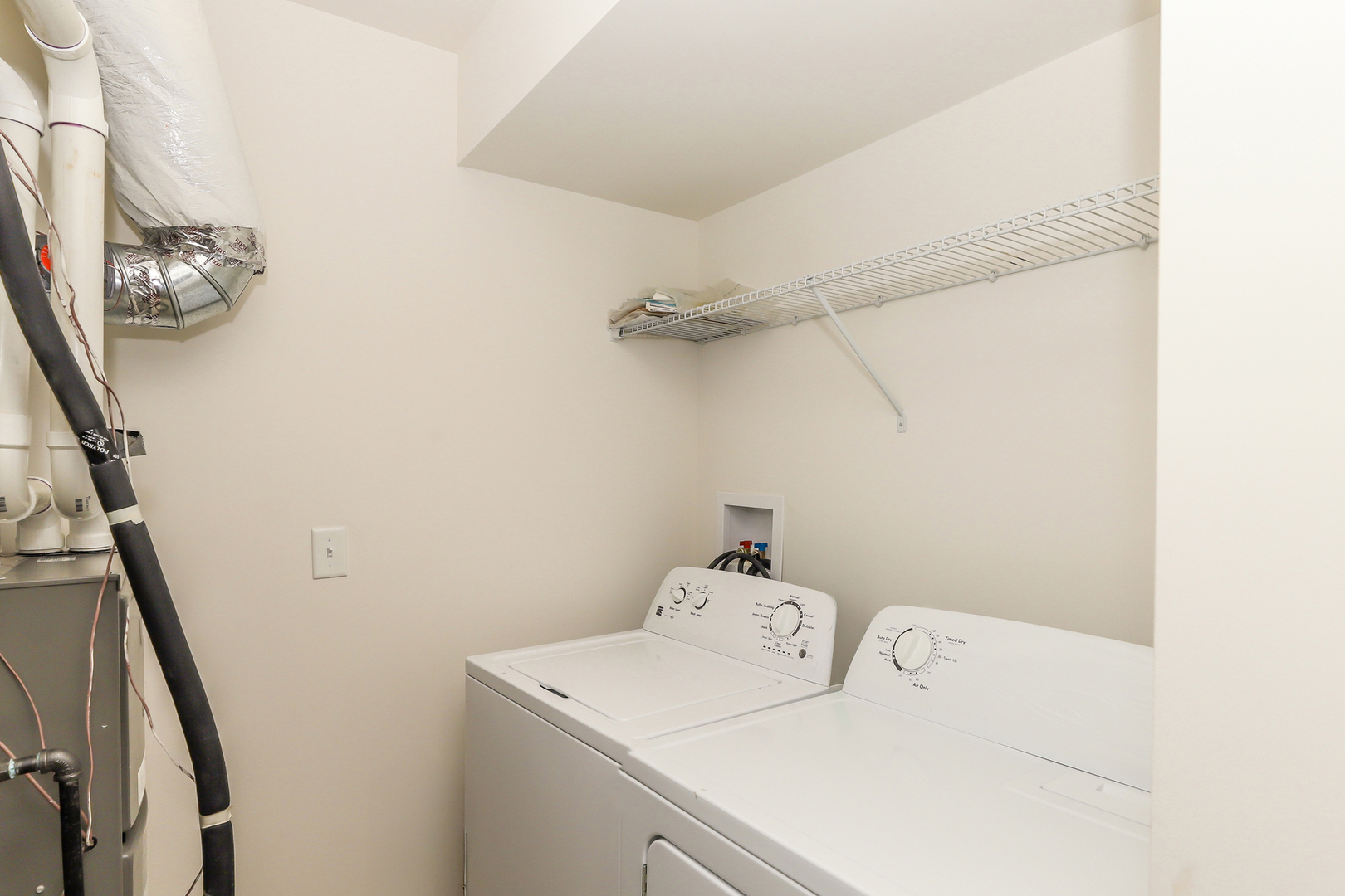 1437 Crimson Lane Property Photo 16