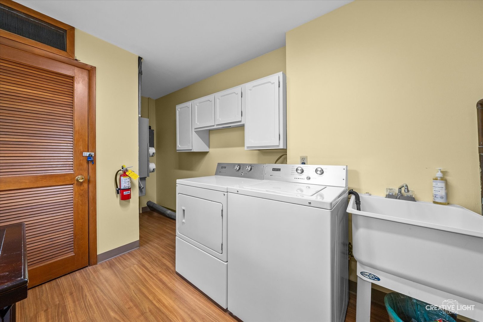 450 W Downer Place 4c Property Photo 11