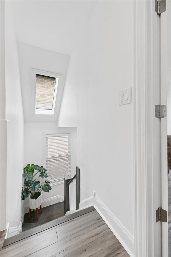 3427 N Kedzie Avenue Property Photo 17