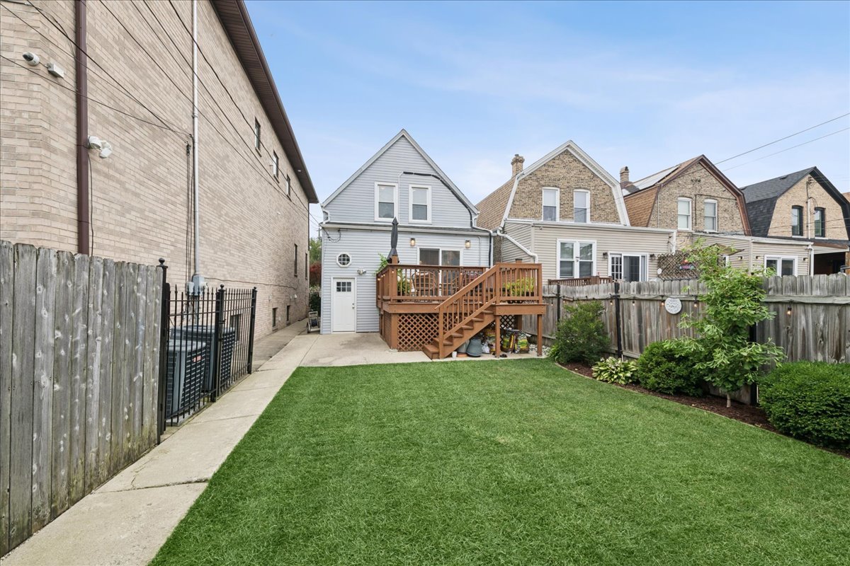 3427 N Kedzie Avenue Property Photo 25