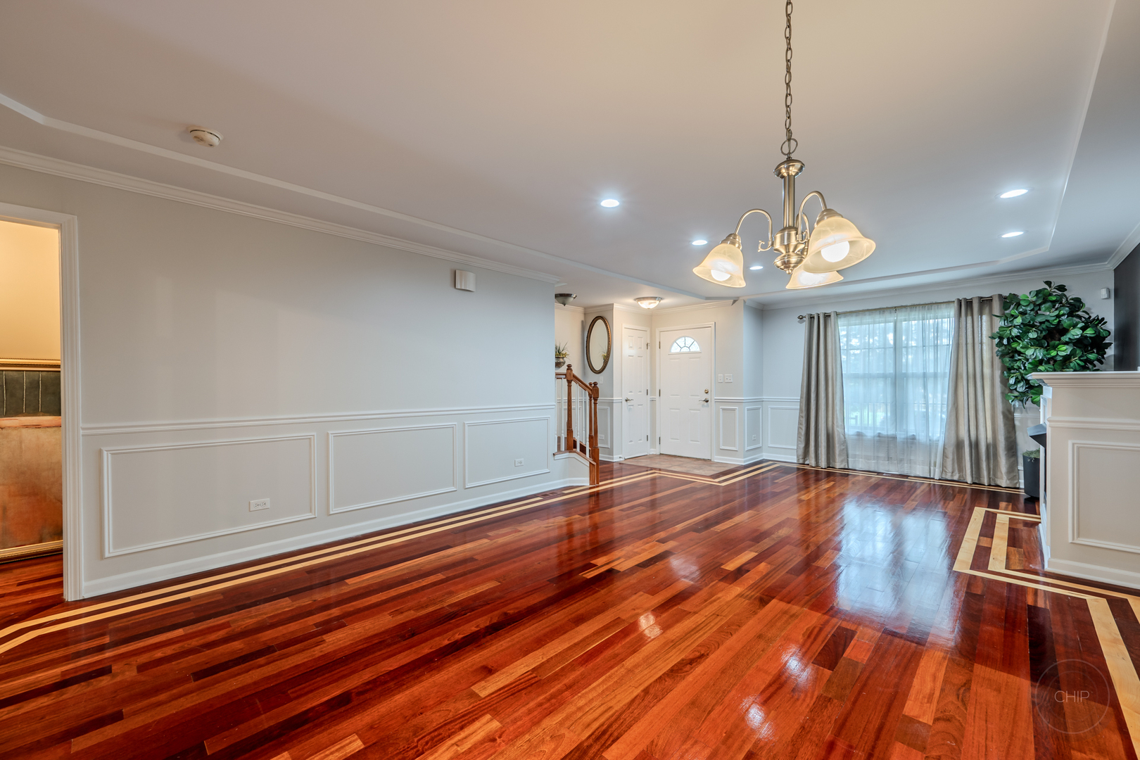 1138 W 95th Place Property Photo 13