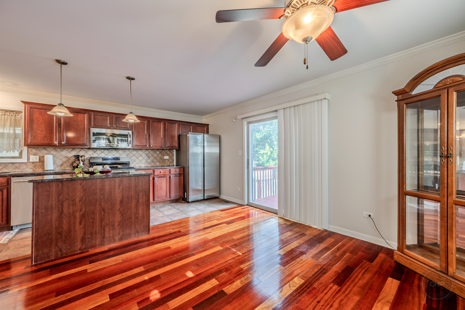 1138 W 95th Place Property Photo 17