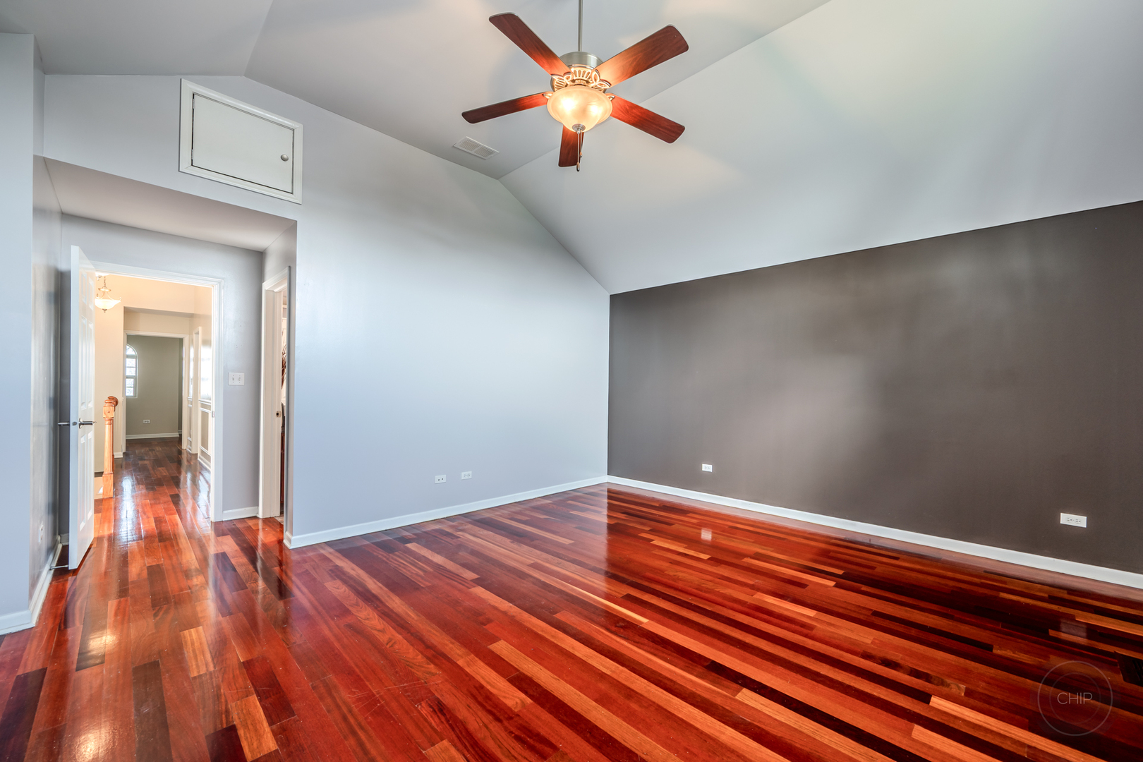 1138 W 95th Place Property Photo 31