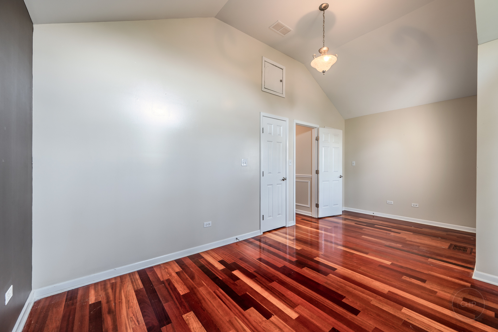 1138 W 95th Place Property Photo 33
