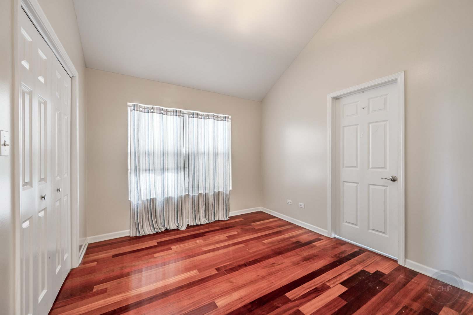 1138 W 95th Place Property Photo 38