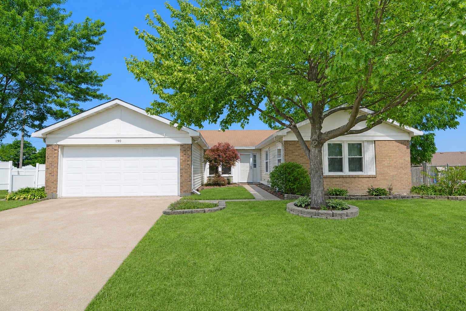 190 Appleby Drive Property Photo 1