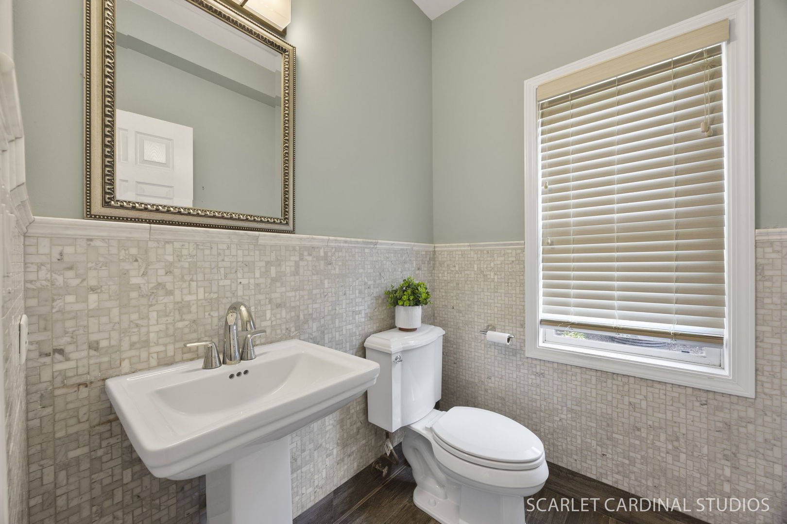 2494 Adamsway Drive Property Photo 12