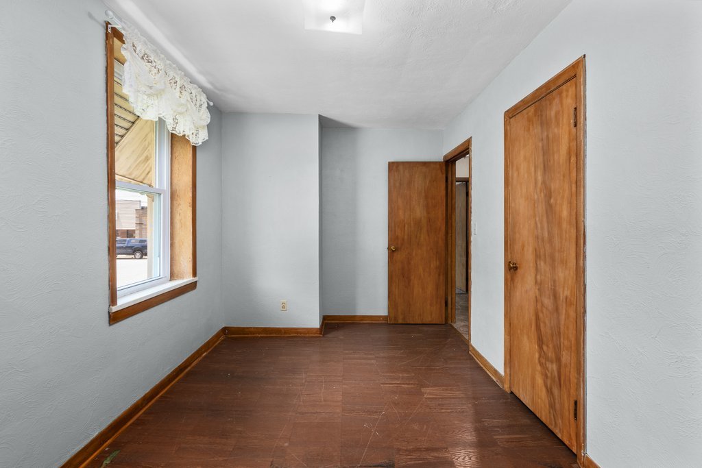 302 N Main Street Property Photo 20