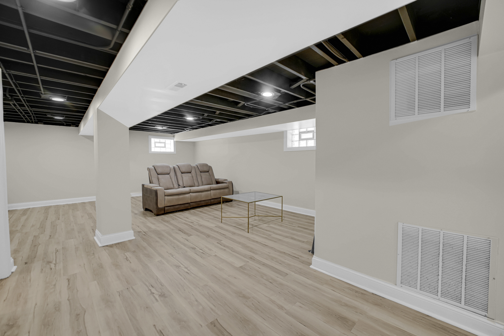 1105 W 123rd Street Property Photo 19