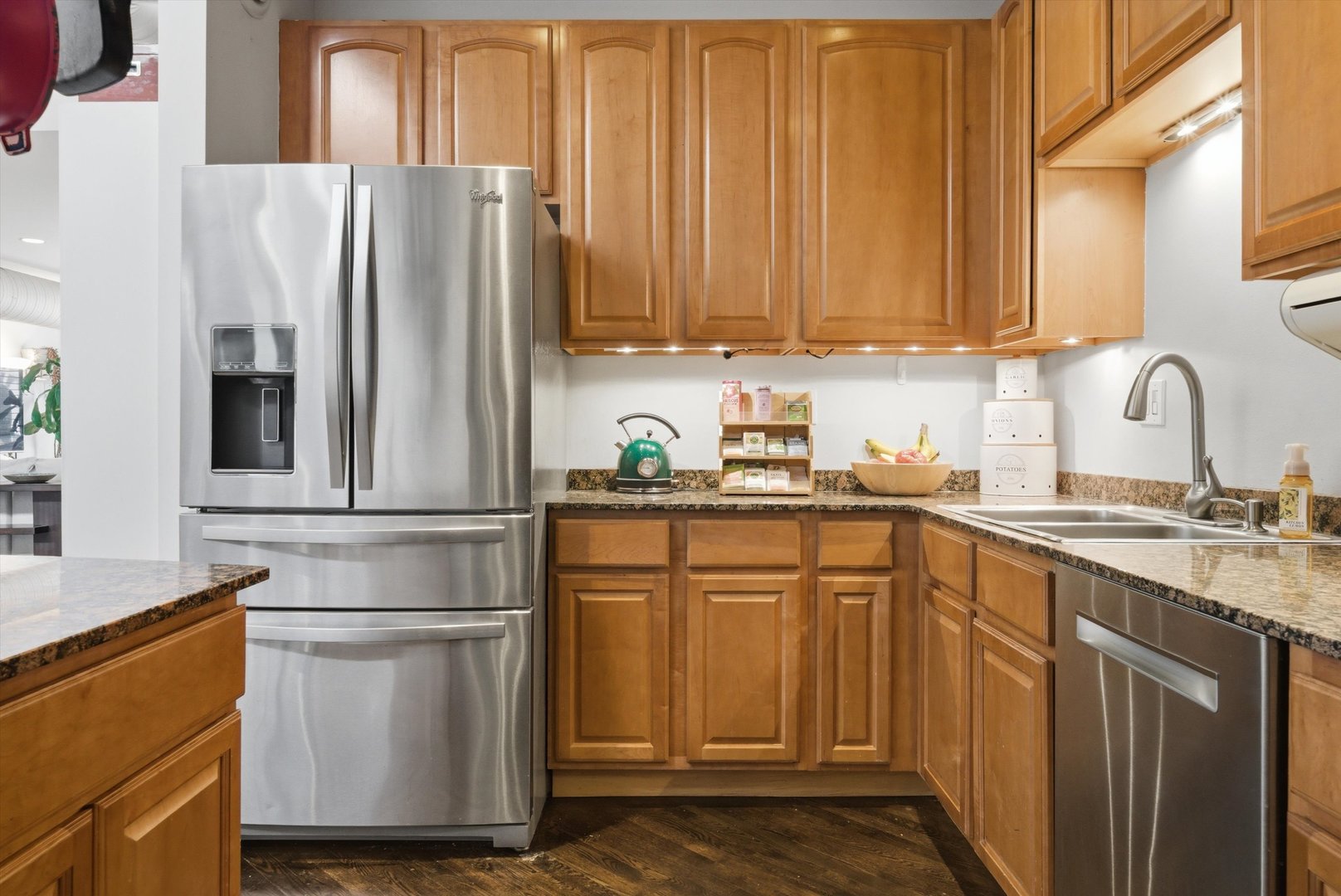 1307 S Wabash Avenue 705 Property Photo 6
