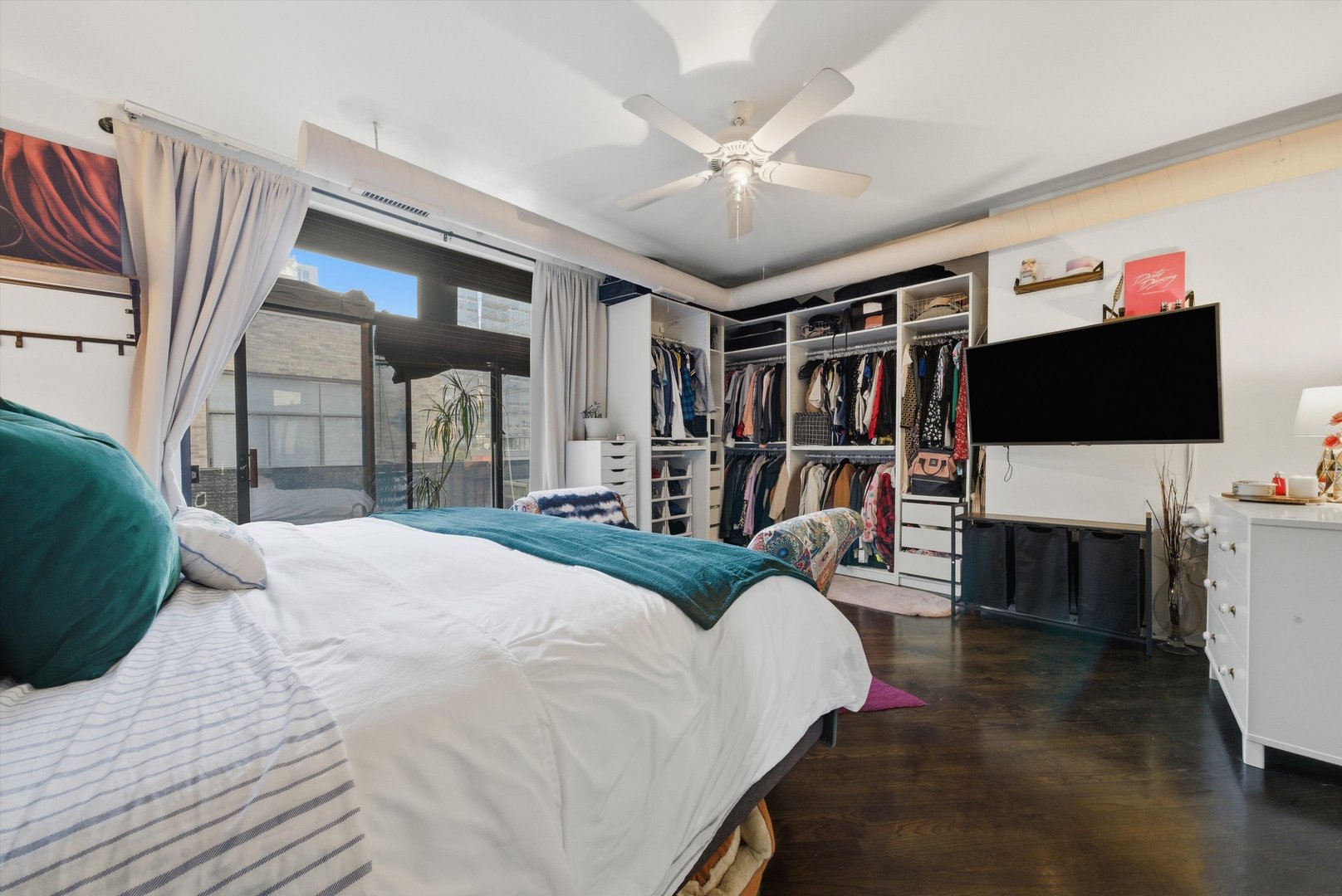 1307 S Wabash Avenue 705 Property Photo 15