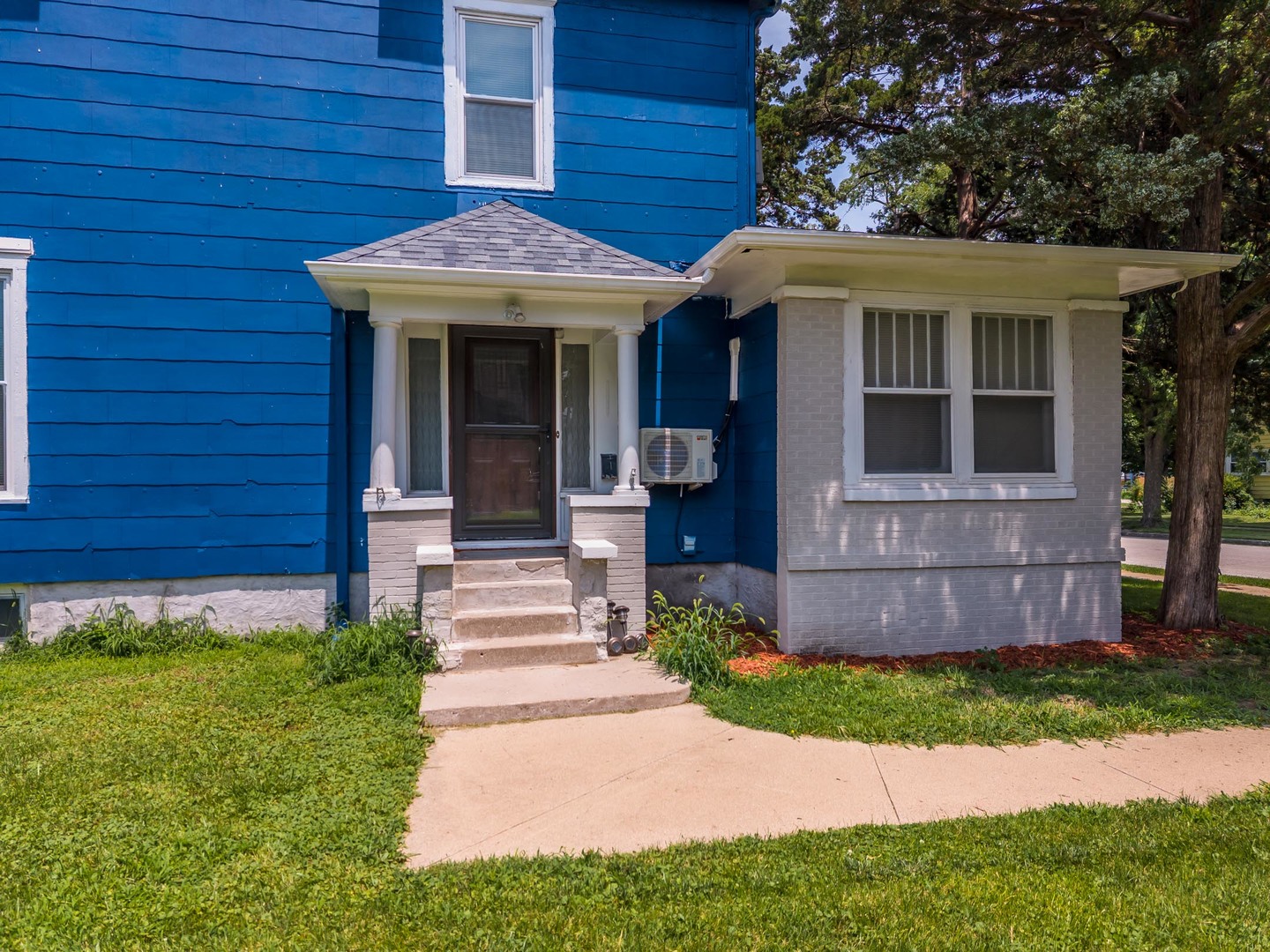 615 N Chicago Street Property Photo 5