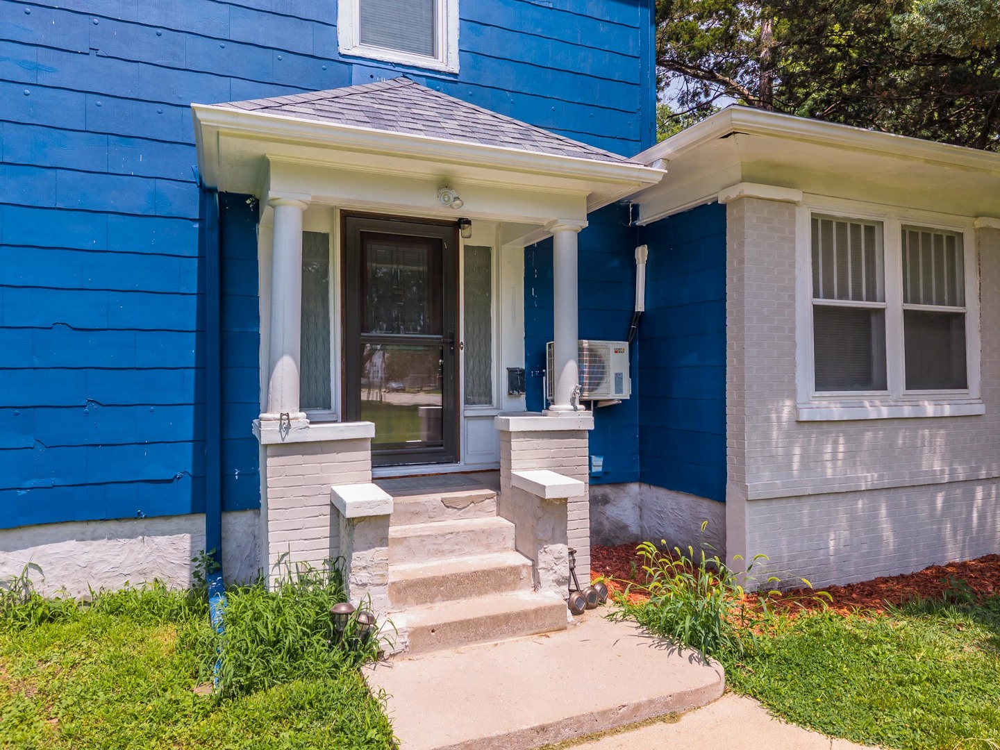 615 N Chicago Street Property Photo 6