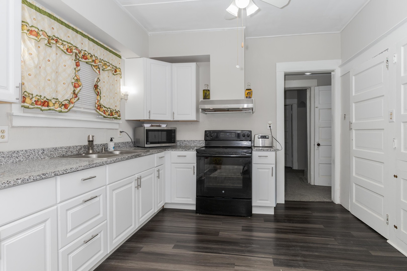 615 N Chicago Street Property Photo 21