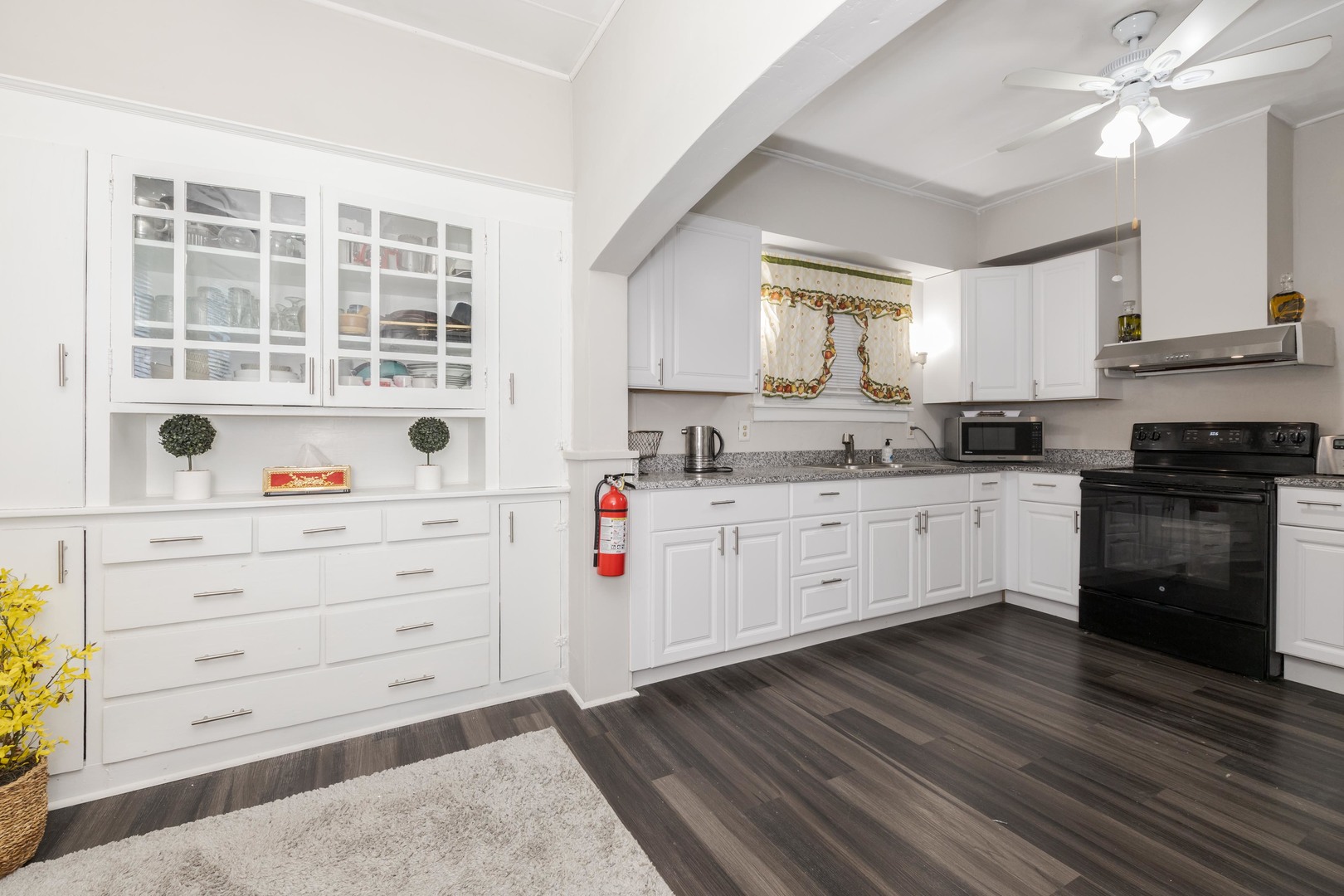 615 N Chicago Street Property Photo 24