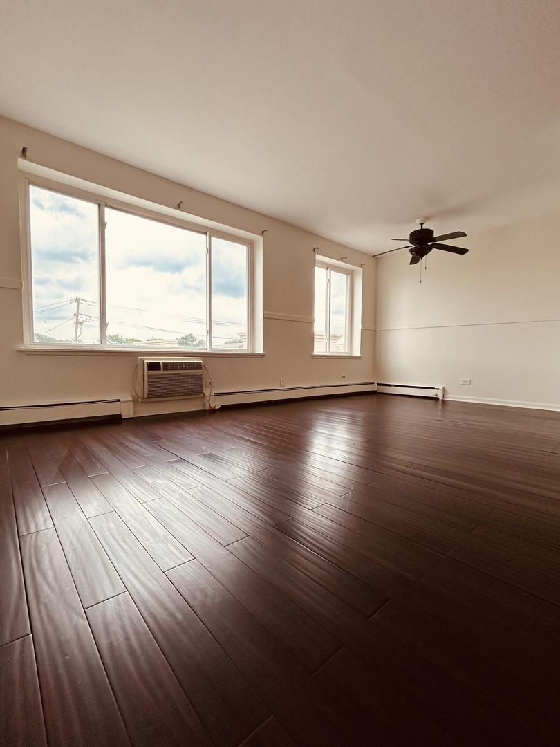 1227 S Harlem Avenue 310 Property Photo 10