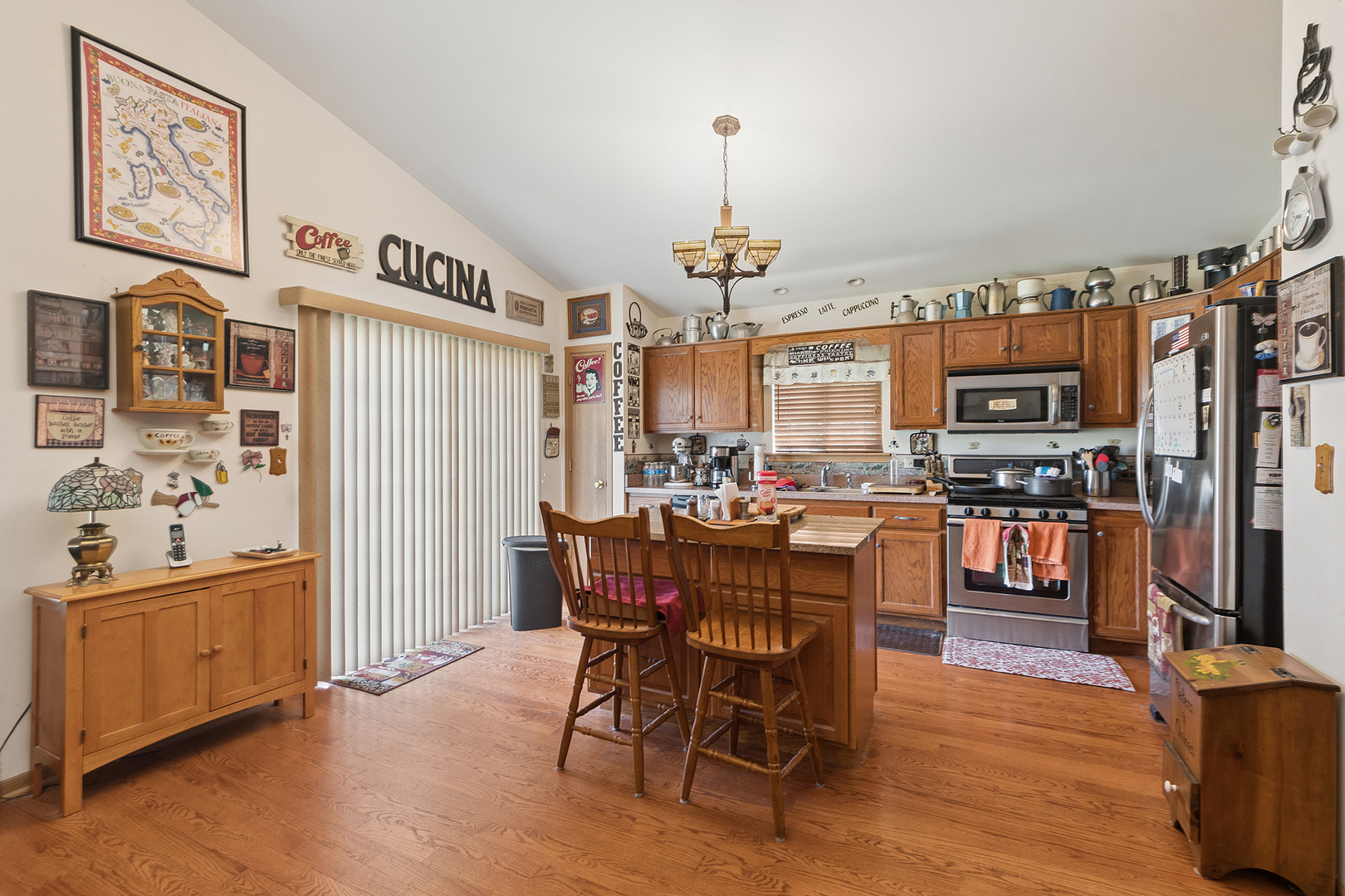 25426 Barrow Road Property Photo 10