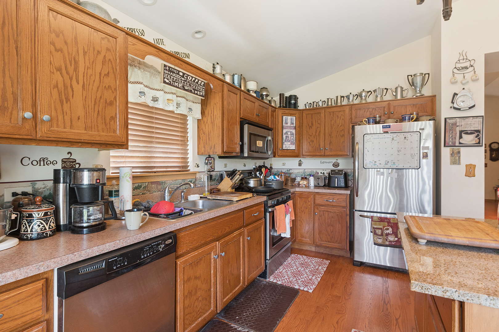 25426 Barrow Road Property Photo 12