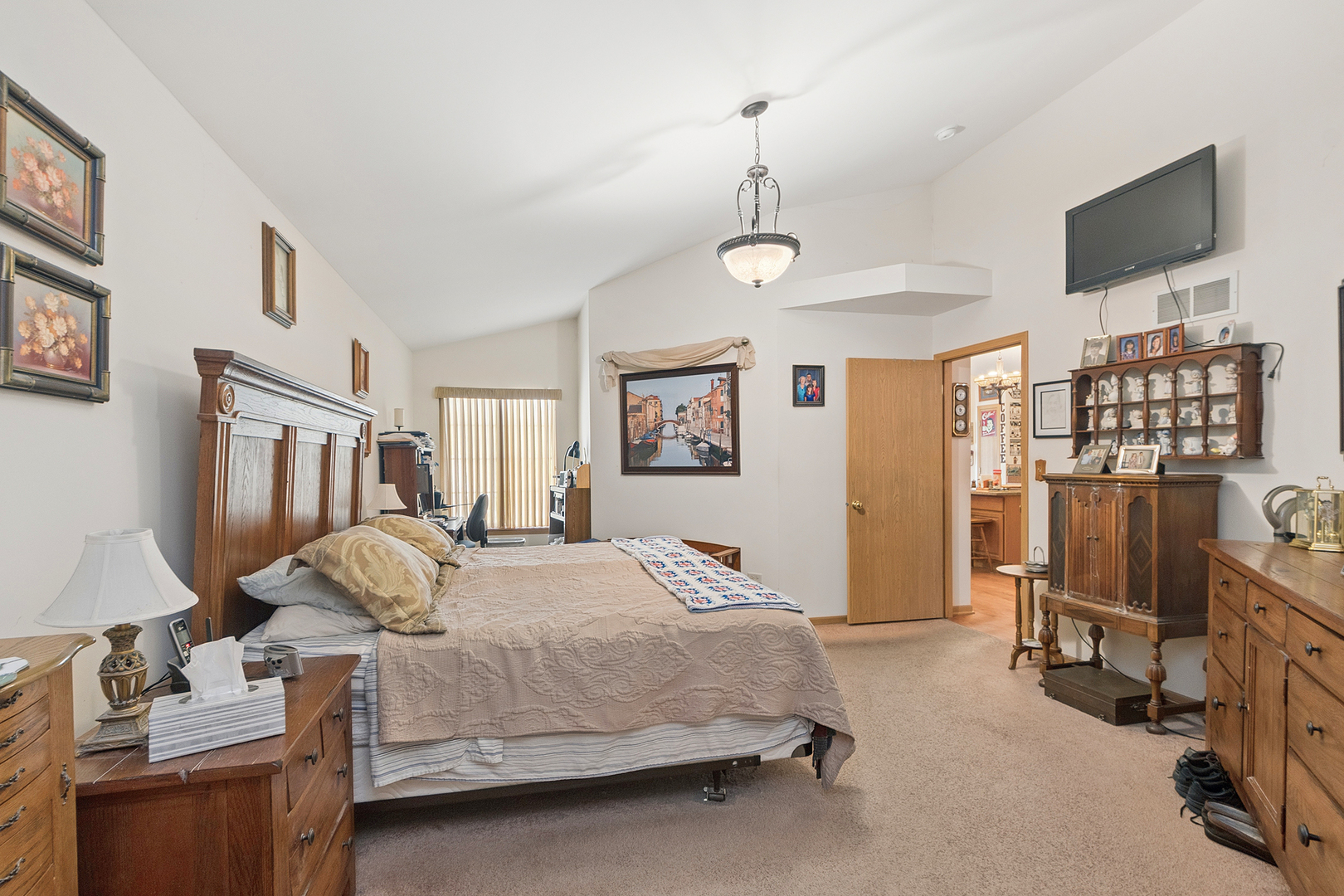 25426 Barrow Road Property Photo 15