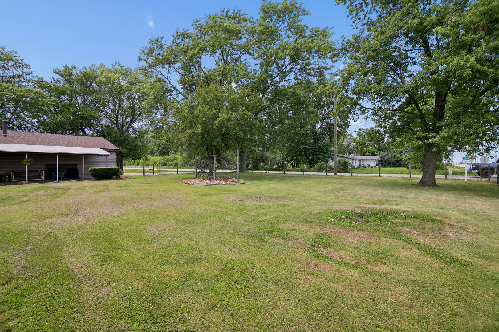 5472 E 2000n Road Property Photo 6