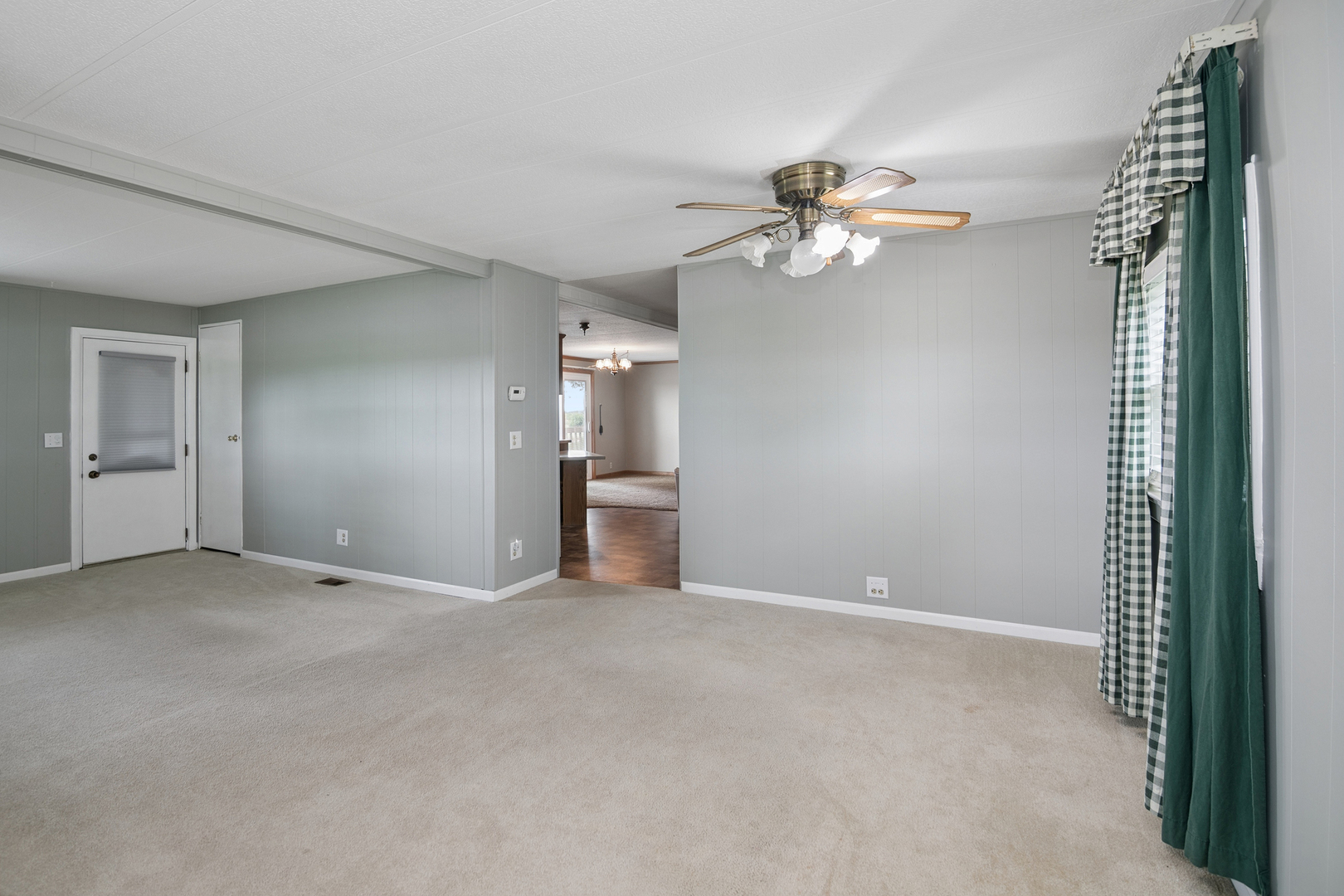 5472 E 2000n Road Property Photo 11