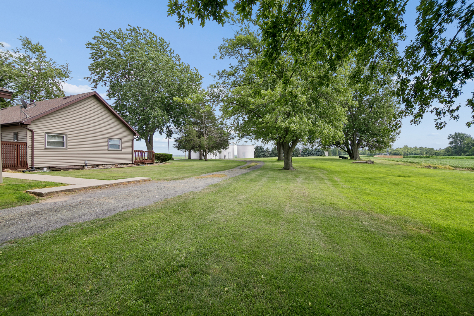 5472 E 2000n Road Property Photo 30