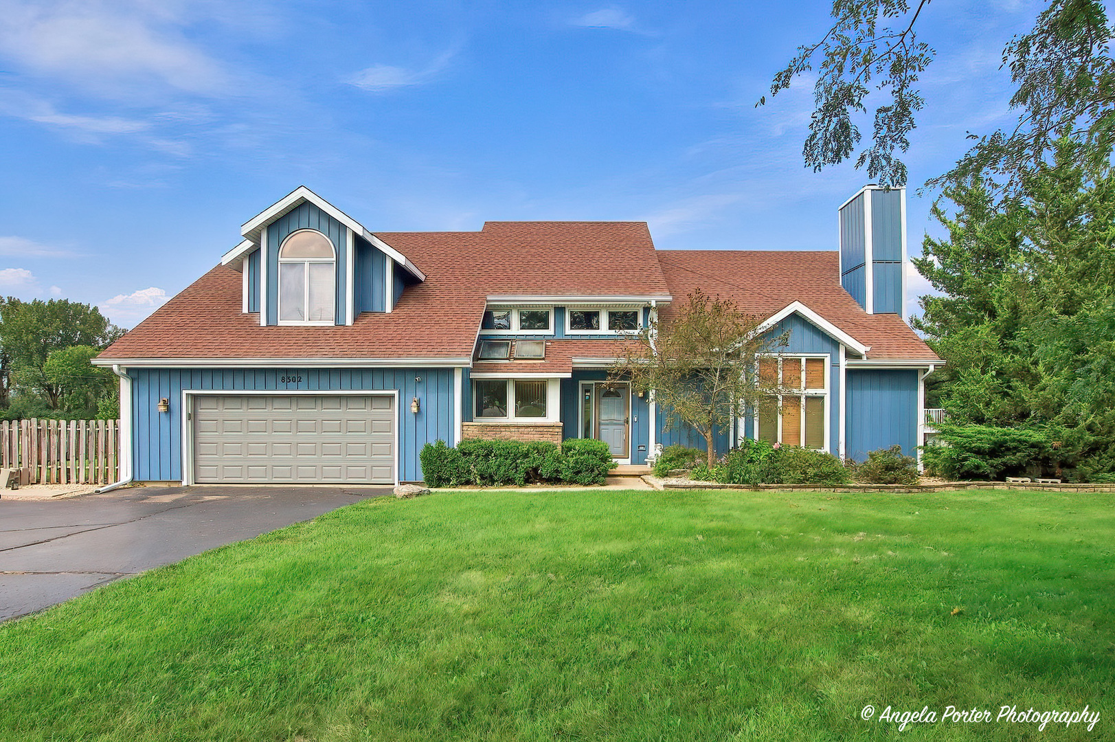 8302 White Oaks Road Property Photo 1