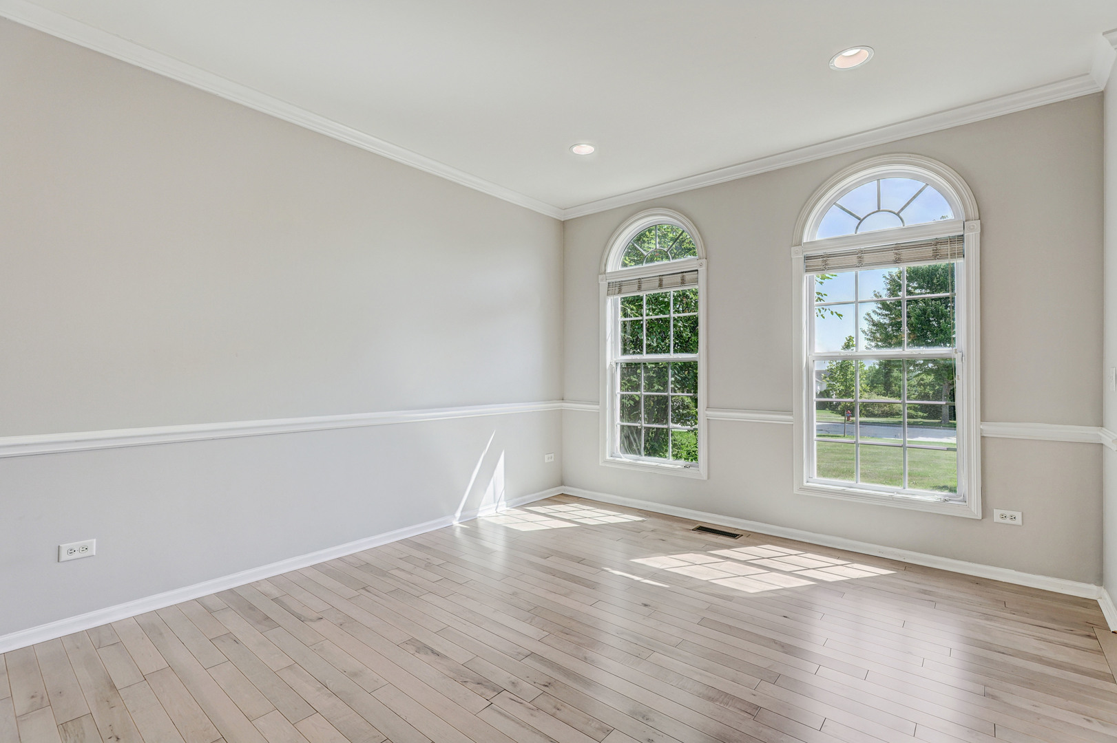 5587 Notting Hill Road Property Photo 14