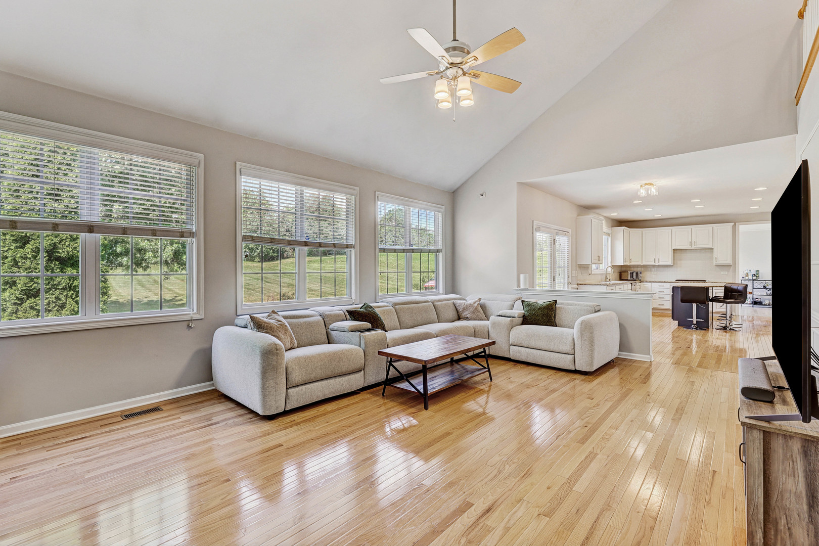 5587 Notting Hill Road Property Photo 23