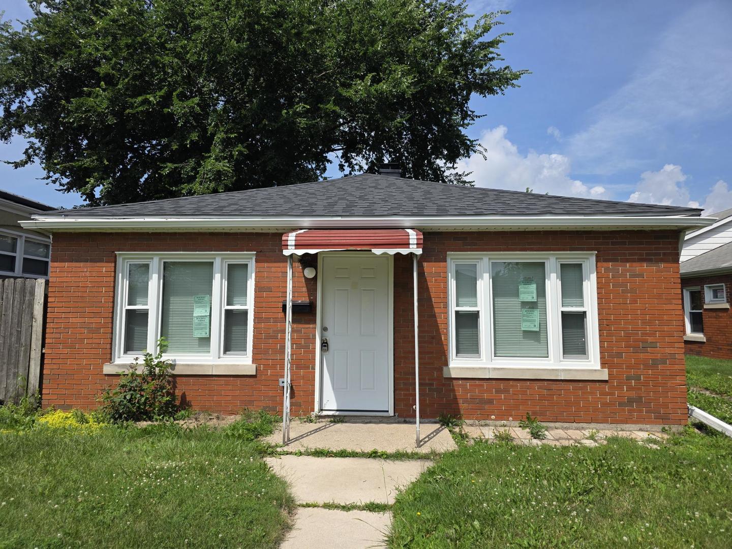 14916 LANGLEY Avenue Property Photo 1