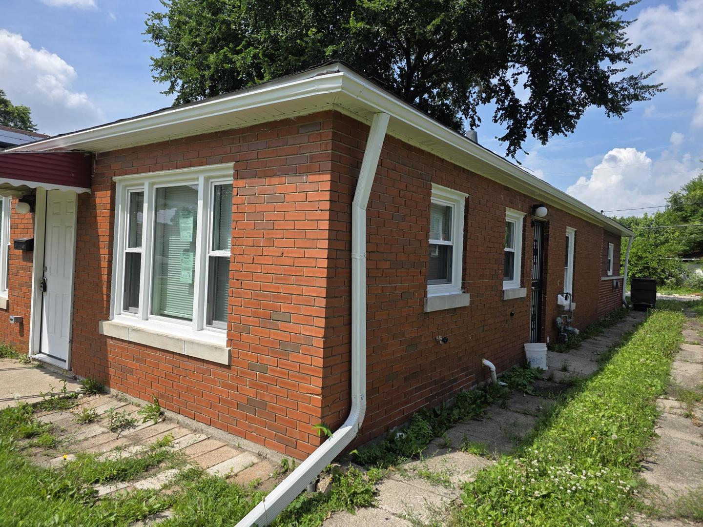 14916 Langley Avenue Property Photo 2