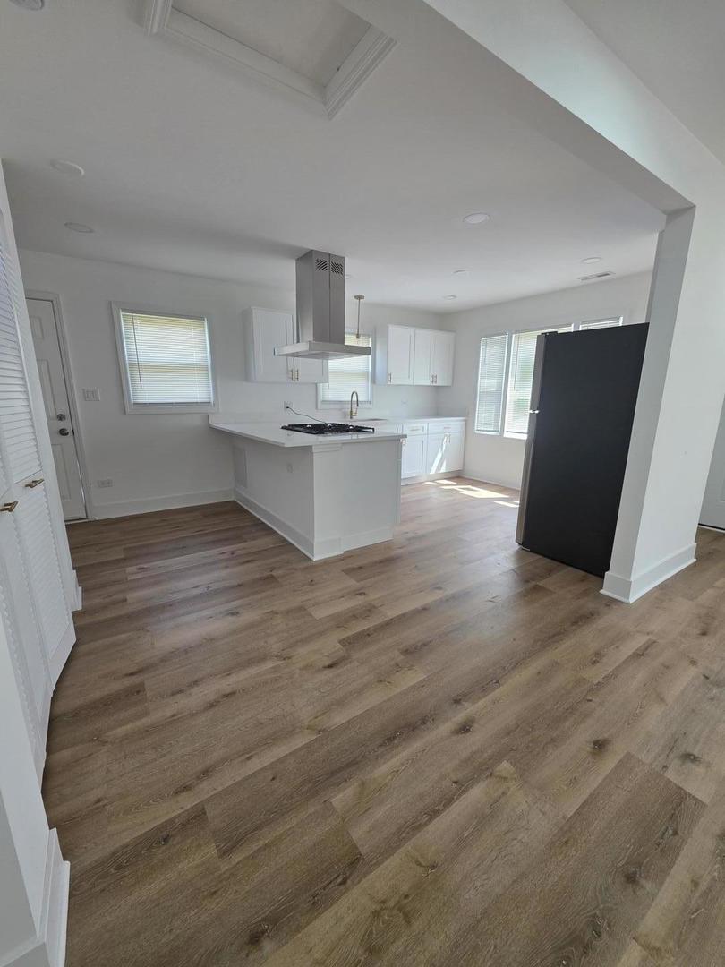 14916 Langley Avenue Property Photo 3