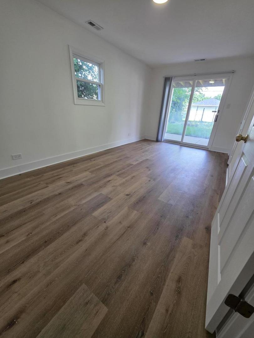 14916 Langley Avenue Property Photo 19