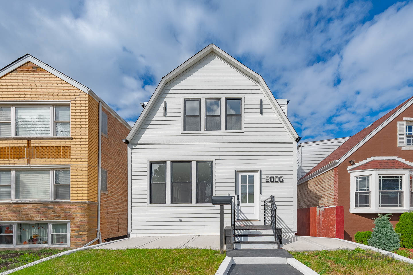 6006 S Komensky Avenue