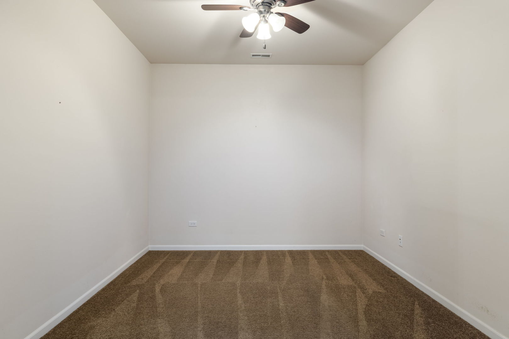 16605 S Fox Run Circle Property Photo 9
