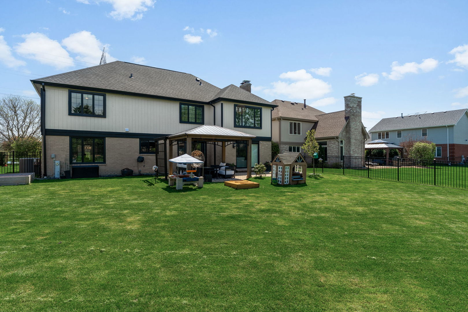 10728 Chaucer Drive Property Photo 45