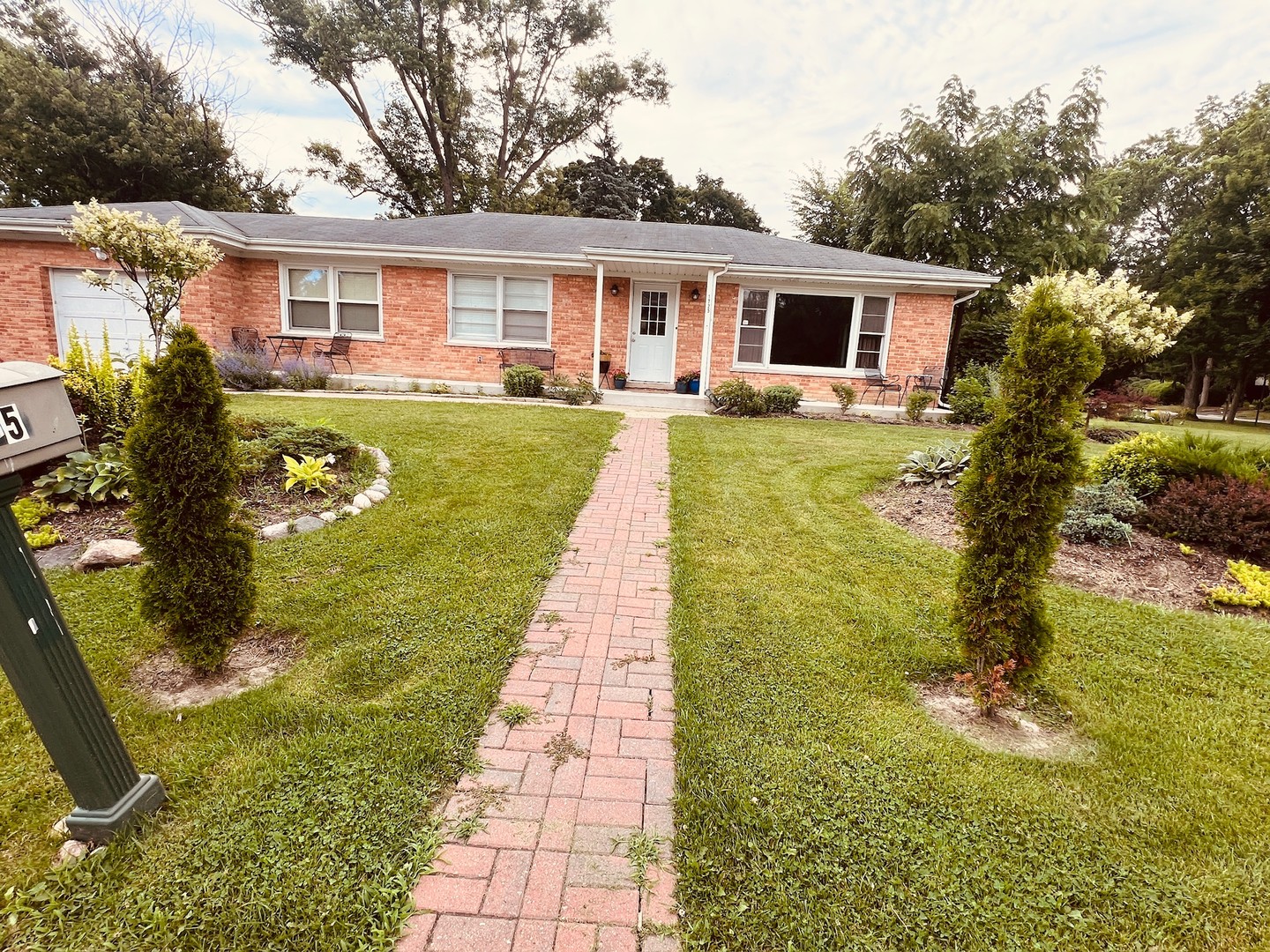 1725 Happ Road Property Photo 1